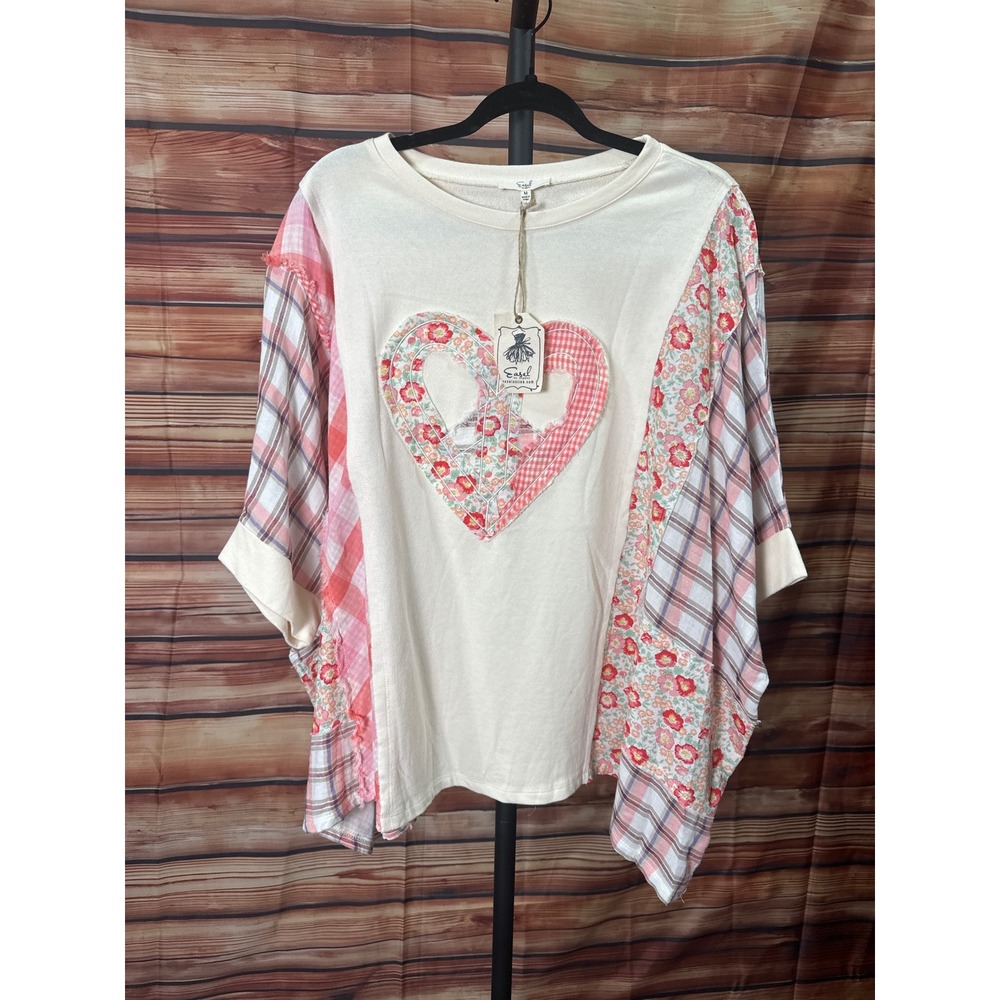 EASEL PRINT MIX HEART PEACE PATCH TERRY KNIT TOP SZ M